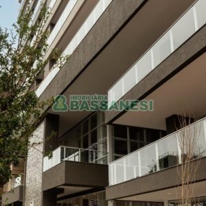 Apartamento com 212m², 3 dormitórios, 2 vagas, no bairro Madureira em Caxias do Sul para Comprar