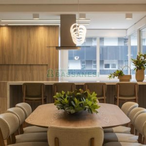 Apartamento com 212m², 3 dormitórios, 2 vagas, no bairro Madureira em Caxias do Sul para Comprar