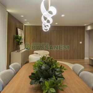 Apartamento com 212m², 3 dormitórios, 2 vagas, no bairro Madureira em Caxias do Sul para Comprar