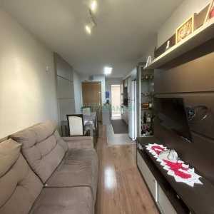 Apartamento com 61m², 2 dormitórios, 1 vaga, no bairro Santa Catarina em Caxias do Sul para Comprar