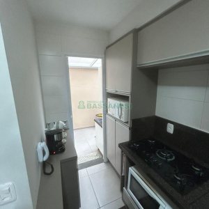 Apartamento com 61m², 2 dormitórios, 1 vaga, no bairro Santa Catarina em Caxias do Sul para Comprar