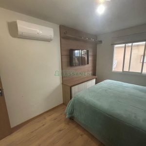 Apartamento com 61m², 2 dormitórios, 1 vaga, no bairro Santa Catarina em Caxias do Sul para Comprar