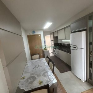 Apartamento com 61m², 2 dormitórios, 1 vaga, no bairro Santa Catarina em Caxias do Sul para Comprar
