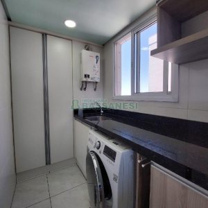 Apto Mobiliado com 54m², 2 dormitórios, 1 vaga, no bairro Vinhedos em Caxias do Sul para Alugar