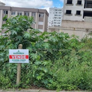 Terreno, no bairro Pio X em Caxias do Sul para Comprar
