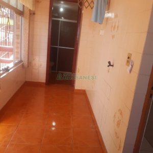 Casa com 250m², 7 dormitórios, 2 vagas, no bairro Serrano em Caxias do Sul para Comprar