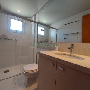Apartamento com 92m², 2 dormitórios, 2 vagas, no bairro Lourdes em Caxias do Sul para Alugar