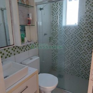 Casa com 82m², 2 dormitórios, 1 vaga, no bairro Desvio Rizzo em Caxias do Sul para Alugar