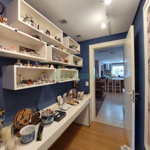 Apartamento com 210m², 3 dormitórios, 3 vagas, no bairro Medianeira em Caxias do Sul para Comprar