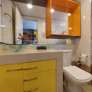 Apartamento com 210m², 3 dormitórios, 3 vagas, no bairro Medianeira em Caxias do Sul para Comprar