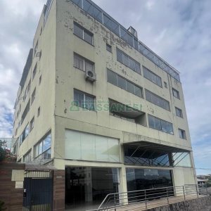 Apartamento com 56m², 2 dormitórios, 1 vaga, no bairro Fatima em Caxias do Sul para Alugar ou Comprar