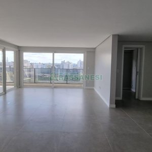 Apartamento com 176m², 3 dormitórios, 3 vagas, no bairro Rio Branco em Caxias do Sul para Comprar