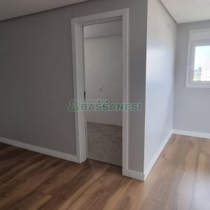 Apartamento com 176m², 3 dormitórios, 3 vagas, no bairro Rio Branco em Caxias do Sul para Comprar