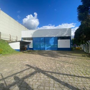 Pavilhão com 1300m², no bairro Cidade Nova em Caxias do Sul para Alugar