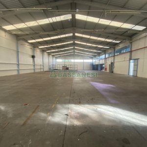 Pavilhão com 1300m², no bairro Cidade Nova em Caxias do Sul para Alugar