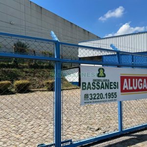 Pavilhão com 1300m², no bairro Cidade Nova em Caxias do Sul para Alugar