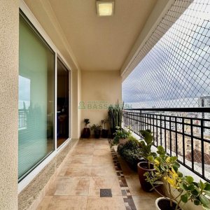 Apartamento com 202m², 3 dormitórios, 2 vagas, no bairro Exposição em Caxias do Sul para Comprar