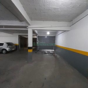 Loja com 220m², 2 vagas, no bairro Pio X em Caxias do Sul para Alugar