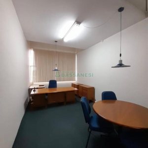 Loja com 220m², 2 vagas, no bairro Pio X em Caxias do Sul para Alugar