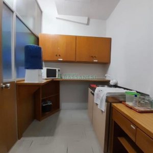 Loja com 220m², 2 vagas, no bairro Pio X em Caxias do Sul para Alugar