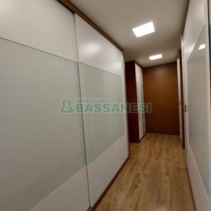 Apartamento com 201m², 3 dormitórios, 4 vagas, no bairro Medianeira em Caxias do Sul para Comprar