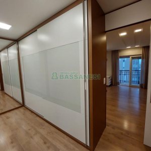 Apartamento com 201m², 3 dormitórios, 4 vagas, no bairro Medianeira em Caxias do Sul para Comprar