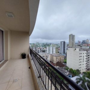 Apartamento com 201m², 3 dormitórios, 4 vagas, no bairro Medianeira em Caxias do Sul para Comprar