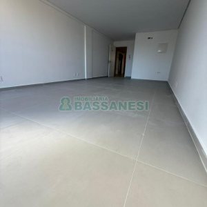 Sala com 81m², 2 vagas, no bairro Panazzolo em Caxias do Sul para Alugar