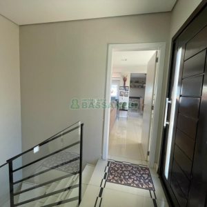 Casa com 450m², 4 dormitórios, 2 vagas, no bairro Rio Branco em Caxias do Sul para Comprar