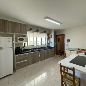 Apartamento com 115m², 3 dormitórios, 1 vaga, no bairro Marechal Floriano em Caxias do Sul para Comprar