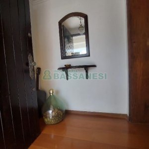 Casa com 160m², 3 dormitórios, 1 vaga, no bairro Rio Branco em Caxias do Sul para Alugar