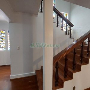 Casa com 160m², 3 dormitórios, 1 vaga, no bairro Rio Branco em Caxias do Sul para Alugar