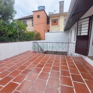 Casa com 160m², 3 dormitórios, 1 vaga, no bairro Rio Branco em Caxias do Sul para Alugar