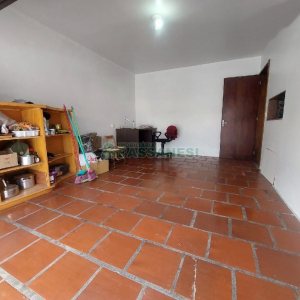 Casa com 160m², 3 dormitórios, 1 vaga, no bairro Rio Branco em Caxias do Sul para Alugar