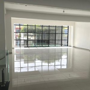 Predio com 1513m², 10 vagas, no bairro Pio X em Caxias do Sul para Alugar