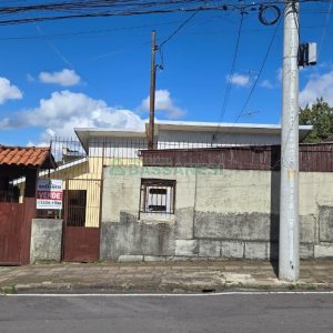 Casa com 222m², 4 dormitórios, 2 vagas, no bairro Marechal Floriano em Caxias do Sul para Comprar