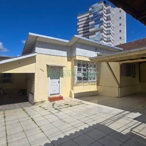 Casa com 222m², 4 dormitórios, 2 vagas, no bairro Marechal Floriano em Caxias do Sul para Comprar