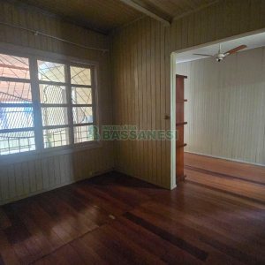 Casa com 222m², 4 dormitórios, 2 vagas, no bairro Marechal Floriano em Caxias do Sul para Comprar