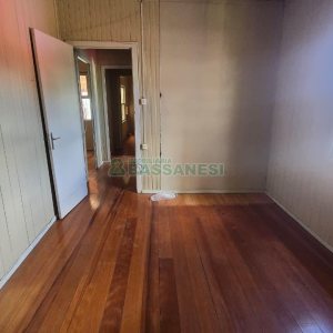 Casa com 222m², 4 dormitórios, 2 vagas, no bairro Marechal Floriano em Caxias do Sul para Comprar