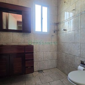 Casa com 222m², 4 dormitórios, 2 vagas, no bairro Marechal Floriano em Caxias do Sul para Comprar