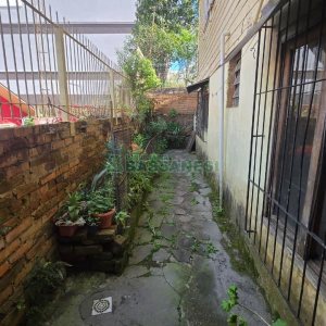 Casa com 222m², 4 dormitórios, 2 vagas, no bairro Marechal Floriano em Caxias do Sul para Comprar