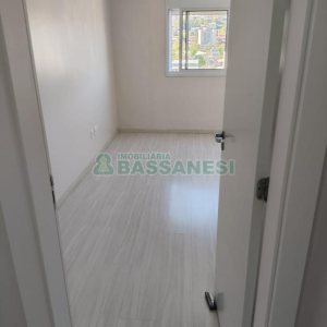 Apartamento com 58m², 2 dormitórios, 1 vaga, no bairro Santa Catarina em Caxias do Sul para Alugar ou Comprar