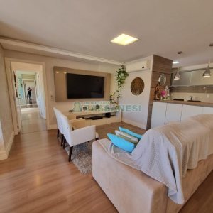 Apartamento com 96m², 2 dormitórios, 2 vagas, no bairro Colina Sorriso em Caxias do Sul para Comprar