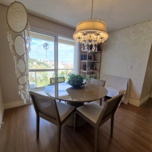 Apartamento com 96m², 2 dormitórios, 2 vagas, no bairro Colina Sorriso em Caxias do Sul para Comprar