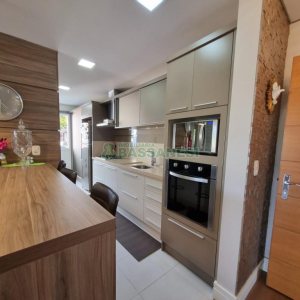 Apartamento com 96m², 2 dormitórios, 2 vagas, no bairro Colina Sorriso em Caxias do Sul para Comprar