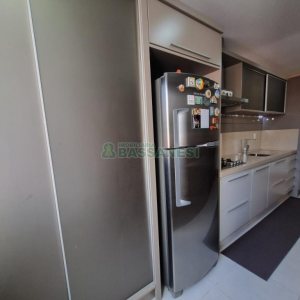 Apartamento com 96m², 2 dormitórios, 2 vagas, no bairro Colina Sorriso em Caxias do Sul para Comprar