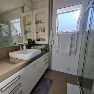 Apartamento com 96m², 2 dormitórios, 2 vagas, no bairro Colina Sorriso em Caxias do Sul para Comprar