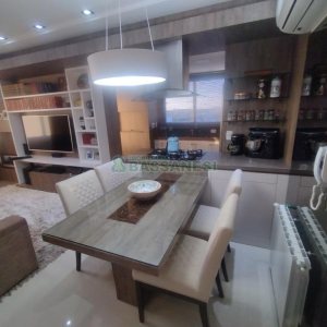 Apartamento com 93m², 2 dormitórios, 2 vagas, no bairro Villagio Iguatemi em Caxias do Sul para Comprar