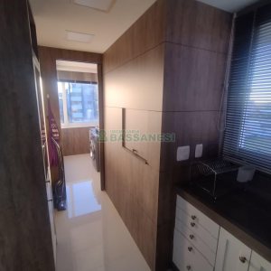 Apartamento com 93m², 2 dormitórios, 2 vagas, no bairro Villagio Iguatemi em Caxias do Sul para Comprar