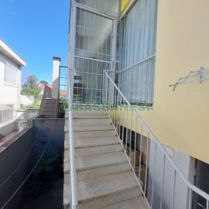 Casa com 70m², 2 dormitórios, no bairro Petrópolis em Caxias do Sul para Alugar